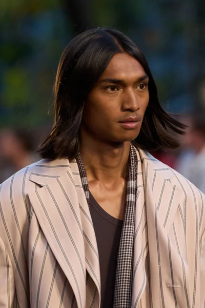 Look 187